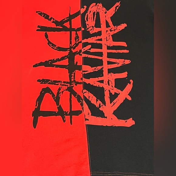 ⭐️ Black Kaviar Two-Toned Big & Tall T-Shirt - Picture 3 of 10